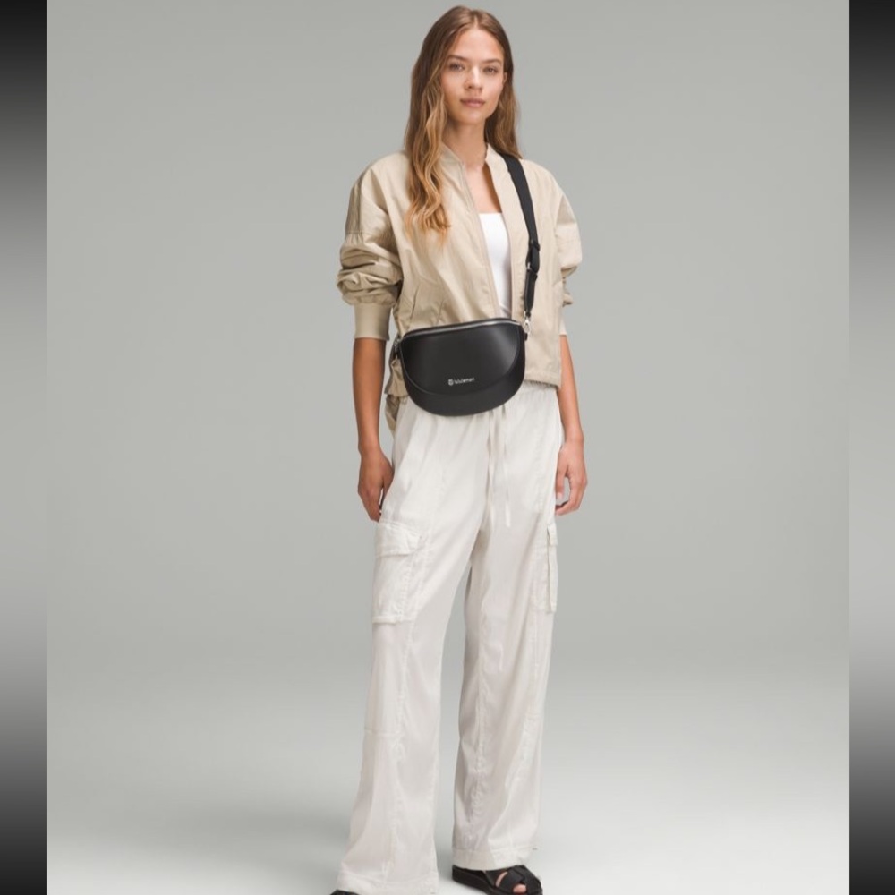 Lululemon Cactus Material Saddle Crossbody Bag 2L